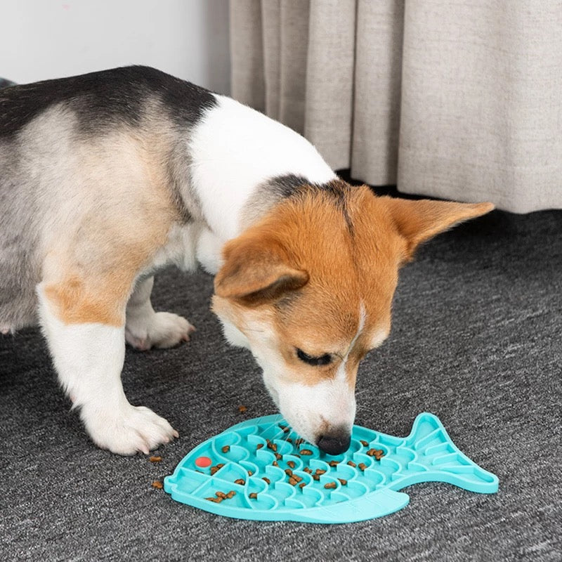 Fish-Shaped Silicone Slow-Feed Lick Mat