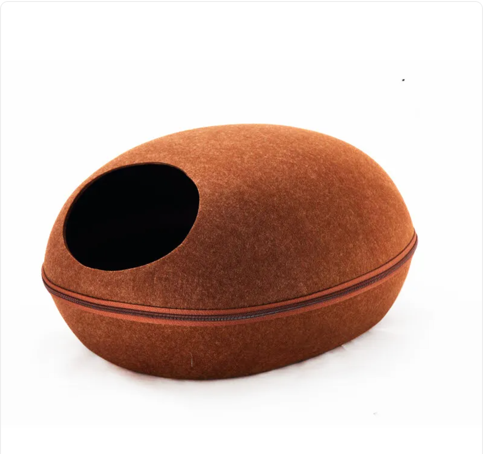 Cozy Eggshell Cat Bed