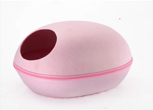 Cozy Eggshell Cat Bed